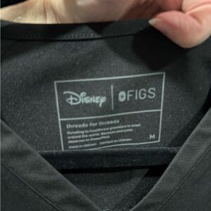 Figs x Disney scrubs never worn